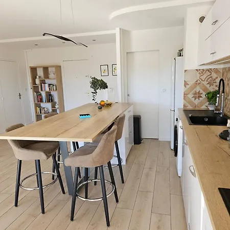 Les Calanques D Or 3 P Vue Appartement Antibes