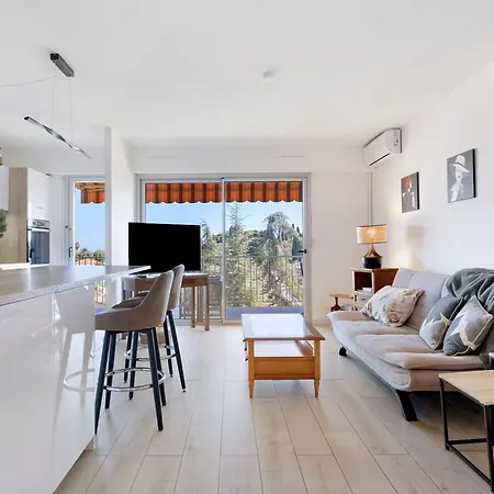 Appartement Les Calanques D Or 3 P Vue Antibes